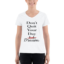 Load image into Gallery viewer, Don&#39;t Quit Your Day Dream Tee

